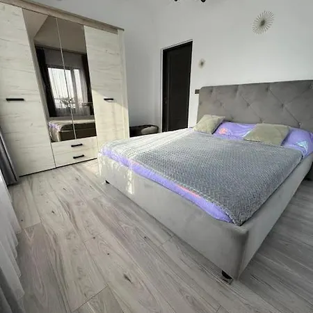 Jules Cozy Place Apartament